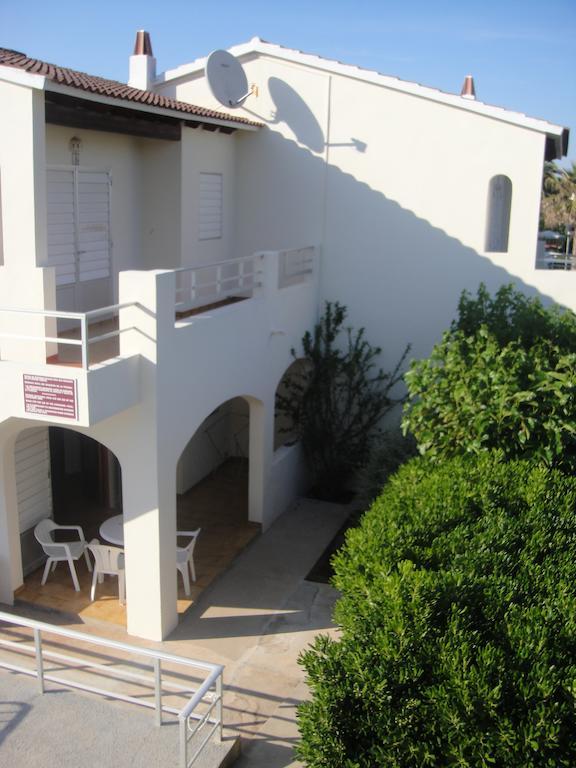 Apartamentos Rayma I-Ii-Iii Cala Blanca  Exterior foto